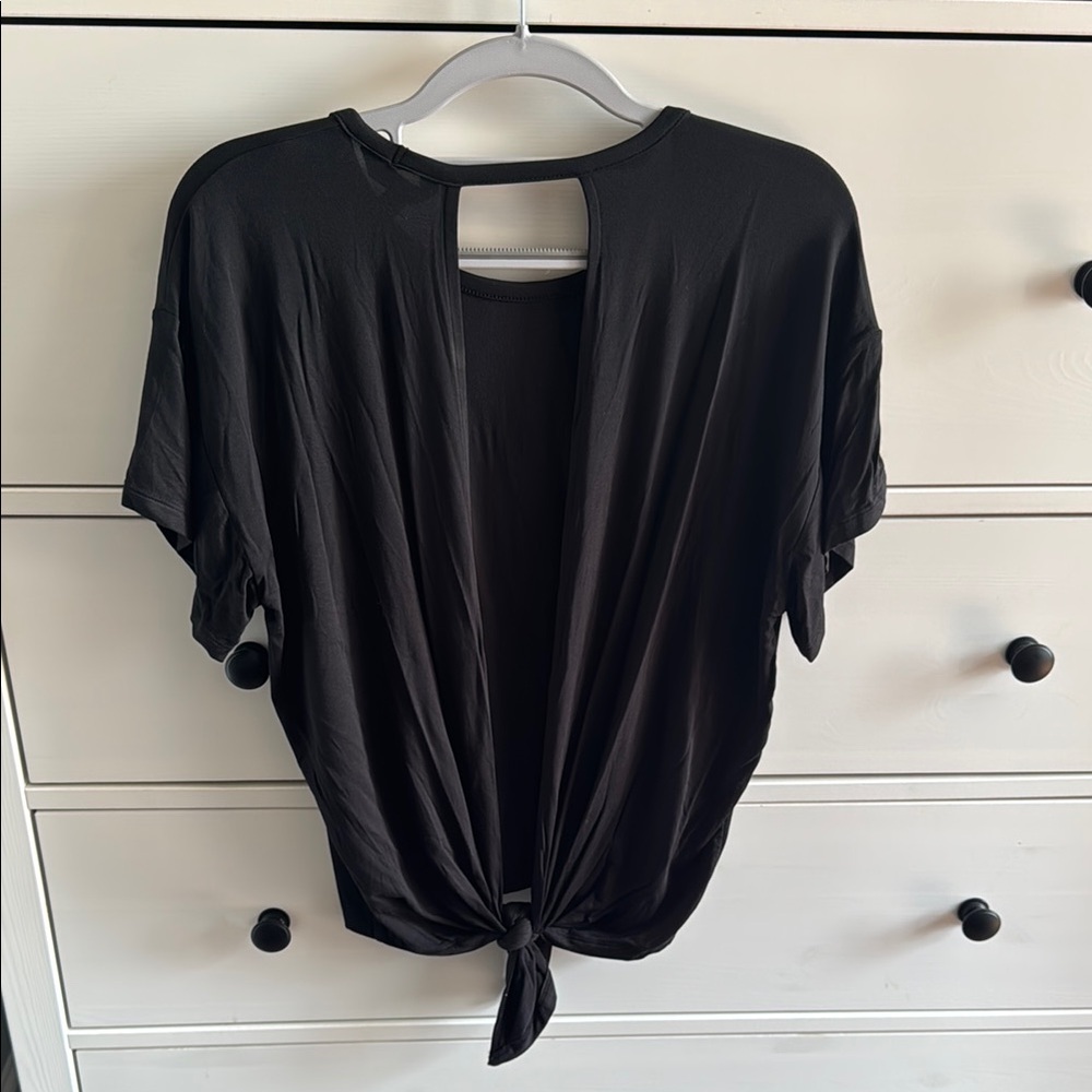 NWT Banana Republic Flowy Tie Back Top